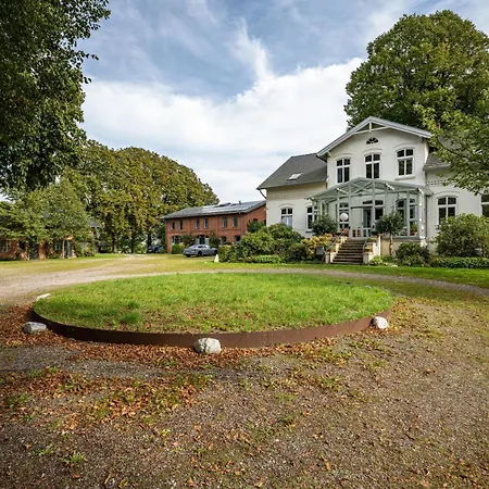 1 Terrassenwohnung * Stockelsdorf